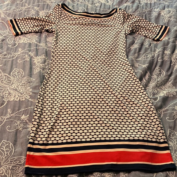 Connected Apparel Size 6 dress - Picture 4 of 4